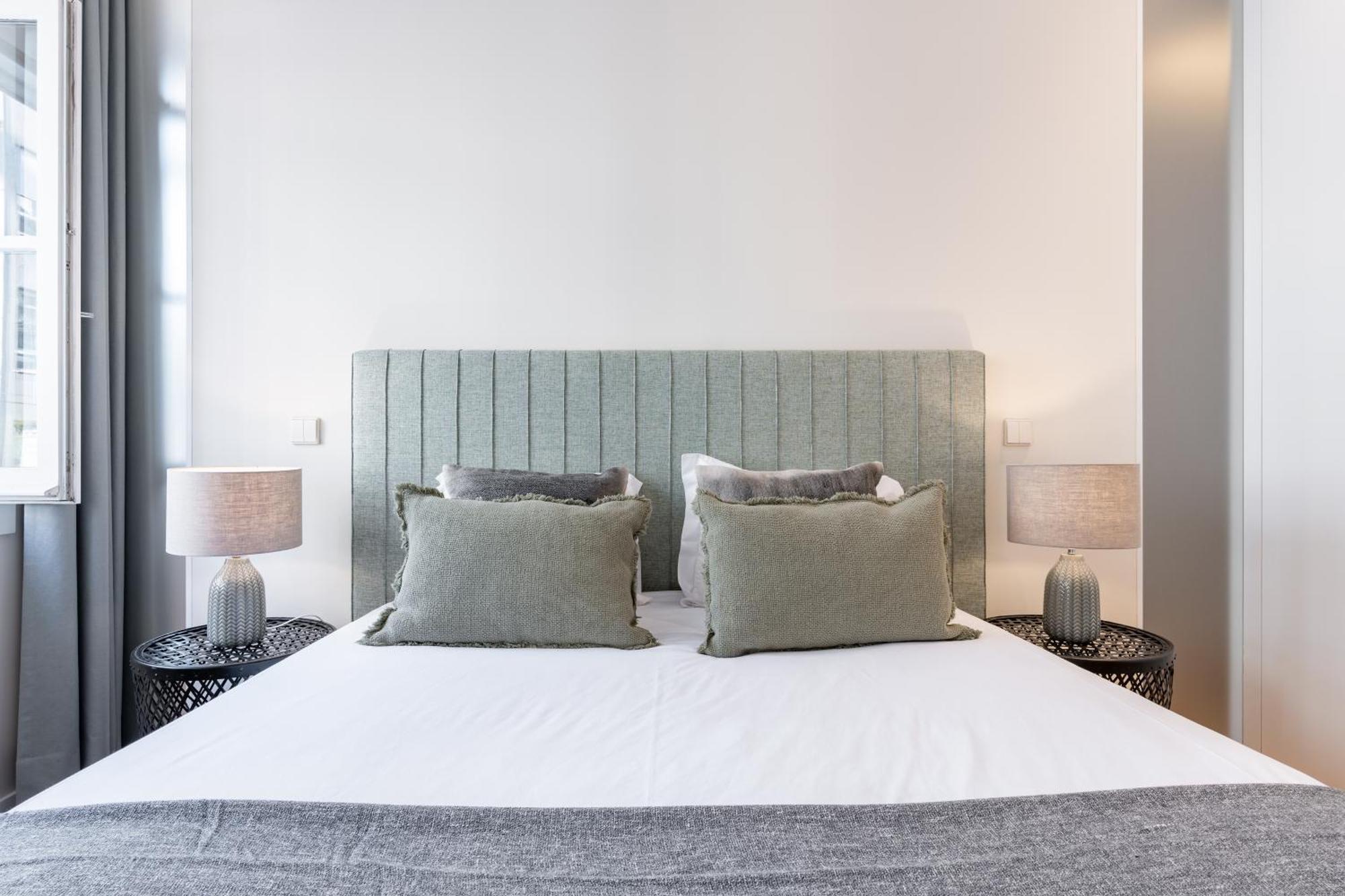 Viva 4 Suites Batalha Residence & Size Flats Batalha Porto Ngoại thất bức ảnh